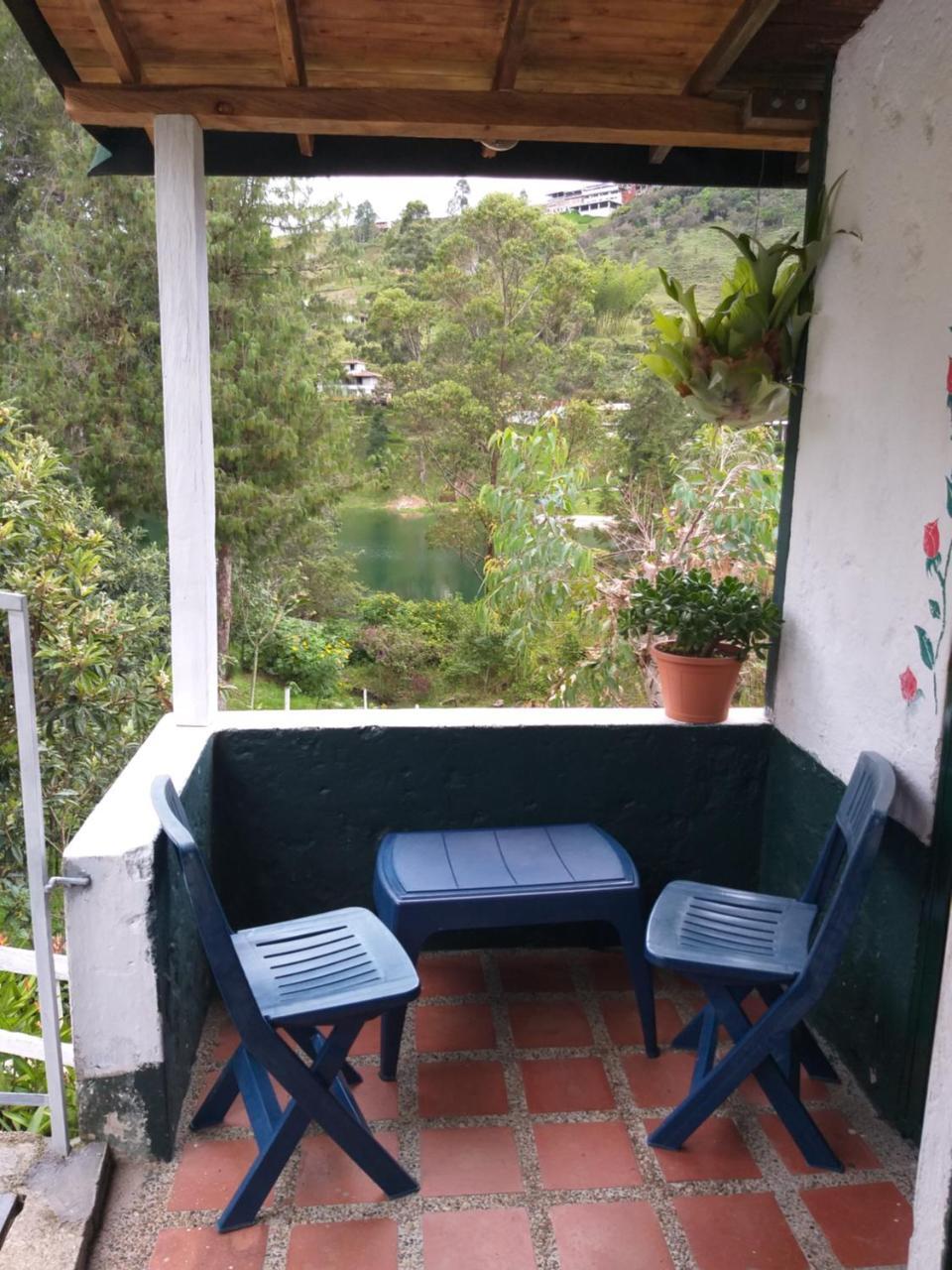 Vila Las Cabanas Castillos Del Lago Guatapé Exteriér fotografie